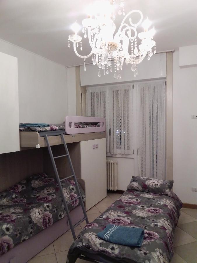 Gigli, Rooms Con Cucina In Comune E Terrazza Milan Bagian luar foto