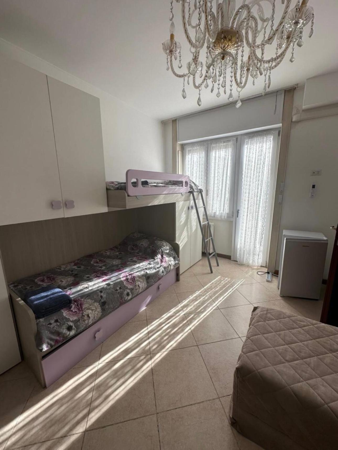 Gigli, Rooms Con Cucina In Comune E Terrazza Milan Bagian luar foto